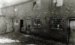 Poor Victorian Houses3