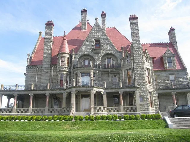 Victorian Houses 211