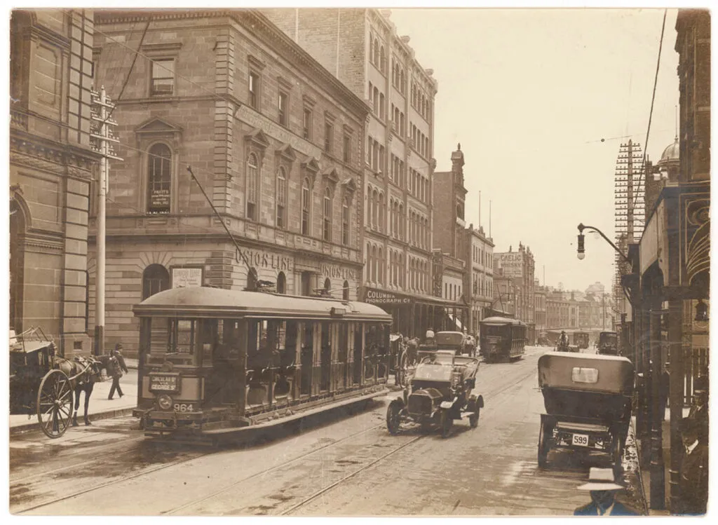 Victorian-era electric trams